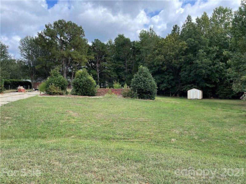 Property image 2 at 7916 White Cliffs Drive, Mint Hill, NC 28227