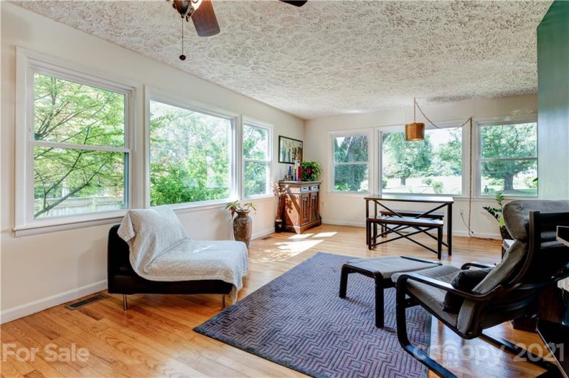 Property image 5 at 2 Sunset Drive, Swannanoa, NC 28778