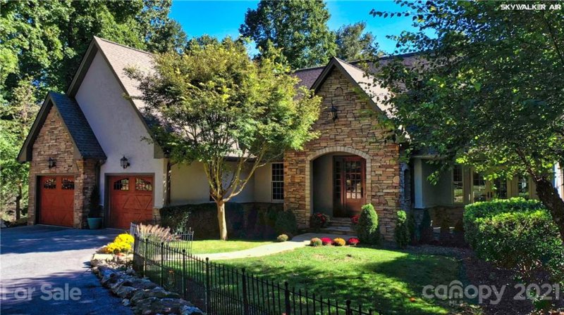 Property image 4 at 272 Village Springs Lane, Hendersonville, NC 28739