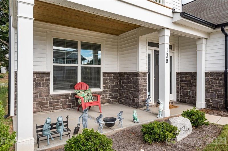 Property image 2 at 139 Suggs Mill Drive, Mooresville, NC 28115