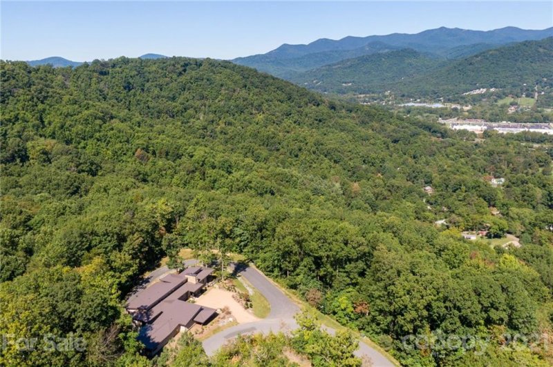 Property image 5 at 121 High Hickory Trail, Swannanoa, NC 28778