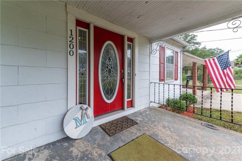 Property image 4 at 1200 Laurel Avenue, Lancaster, SC 29720
