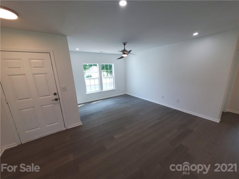 Property image 3 at 9111 Arbor Creek Drive, Charlotte, NC 28269