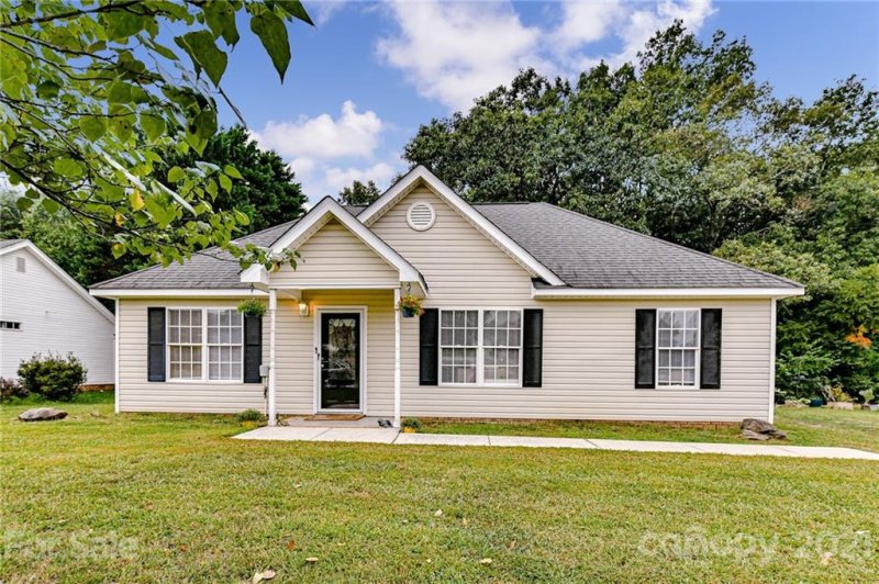 2909 Bobwhite Circle