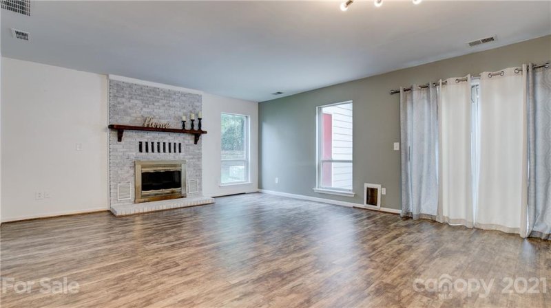 Property image 3 at 1083 Sardis Cove Drive, Charlotte, NC 28270