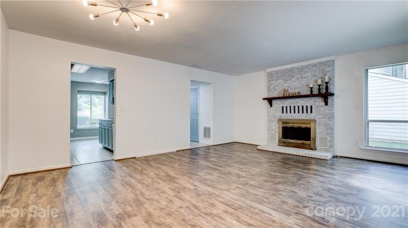 Property image 4 at 1083 Sardis Cove Drive, Charlotte, NC 28270