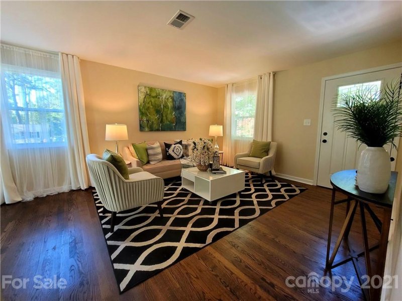 Property image 2 at 2924 Dunn Avenue, Charlotte, NC 28205