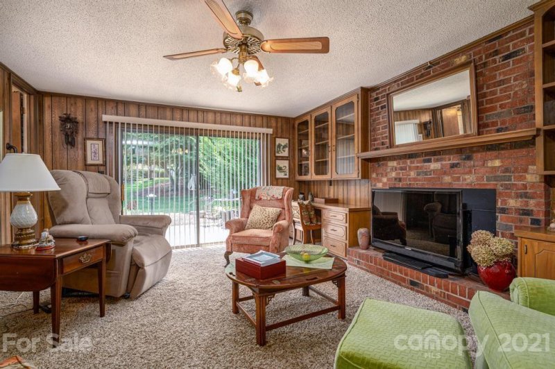 Property image 4 at 124 Starcrest Drive, Stanley, NC 28164