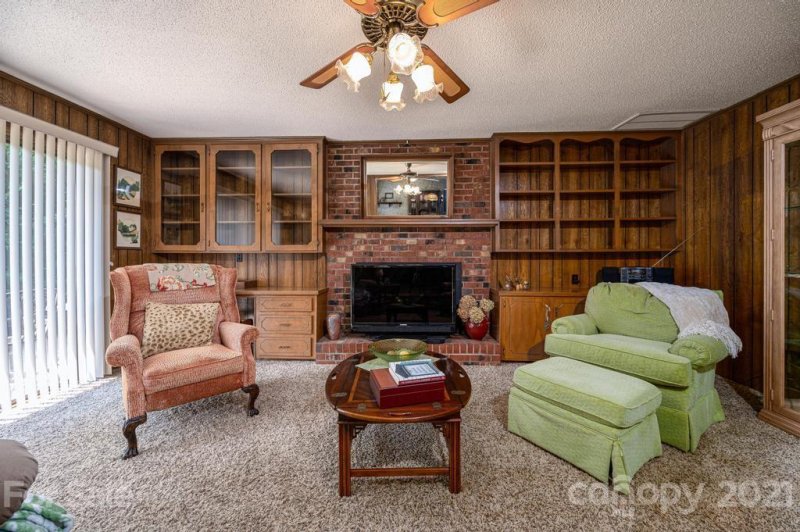 Property image 5 at 124 Starcrest Drive, Stanley, NC 28164