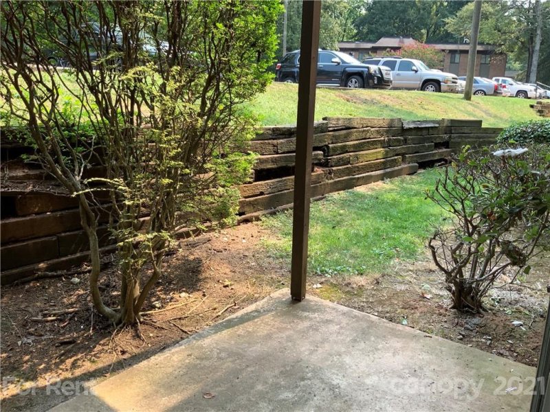 Property image 3 at 415 Orchard Trace Lane, Charlotte, NC 28213