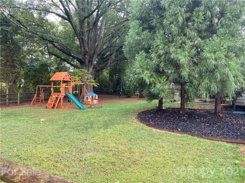 Property image 3 at 8432 Olde Stonegate Lane, Mint Hill, NC 28227