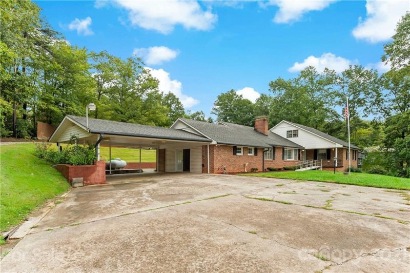 Property image 3 at 1039 Golf Course Road, Old Fort, NC 28762