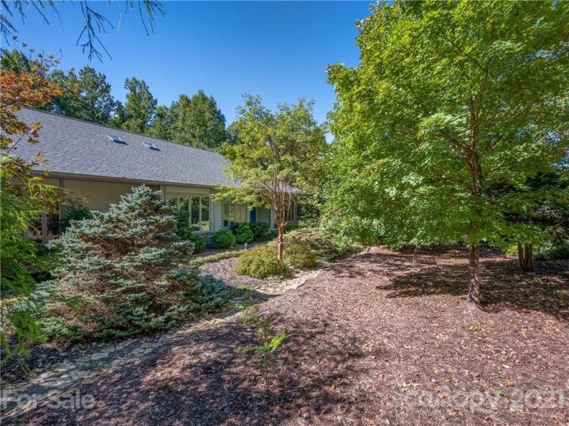 Property image 4 at 3 Bradford Place, Hendersonville, NC 28791