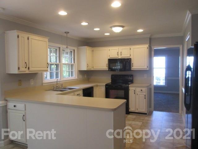 Property image 2 at 6825 Charette Court, Charlotte, NC 28215