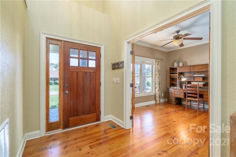 Property image 4 at 105 Bluff Meadow Lane, Mooresville, NC 28115