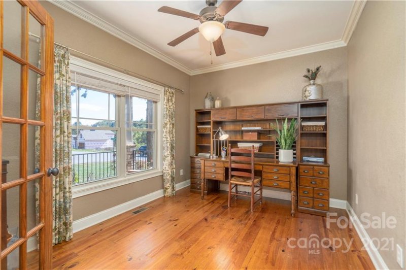 Property image 5 at 105 Bluff Meadow Lane, Mooresville, NC 28115