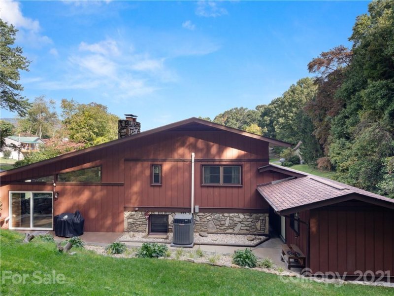 Property image 5 at 46 Loop Road, Clyde, NC 28721