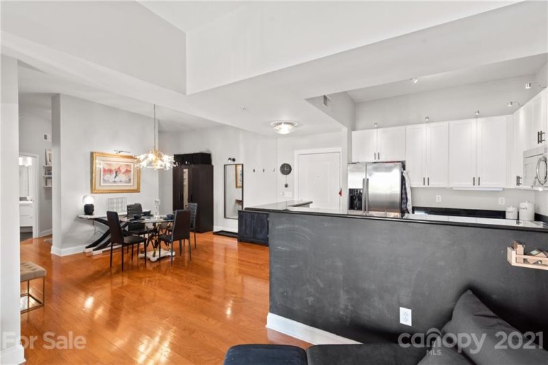 Property image 4 at 721 Governor Morrison Street, Charlotte, NC 28211