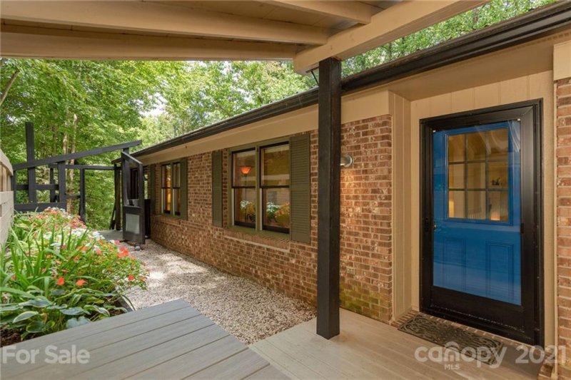 Property image 4 at 160 Long John Drive, Hendersonville, NC 28791