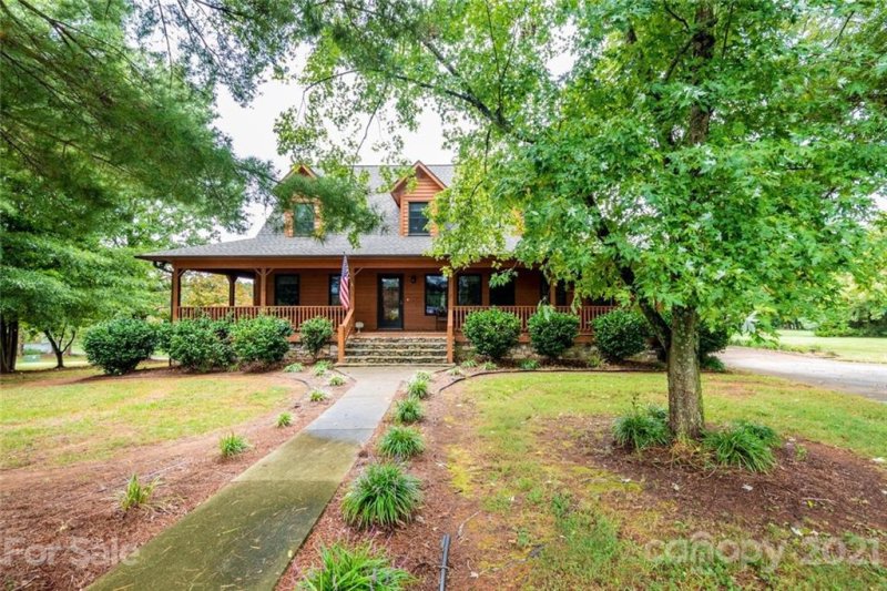 Property image 3 at 11 Knob Hill Road, Taylorsville, NC 28681