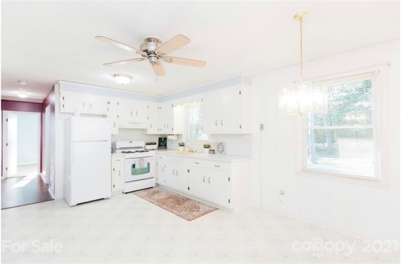 Property image 5 at 1206 Shannonbrook Drive, Newton, NC 28658