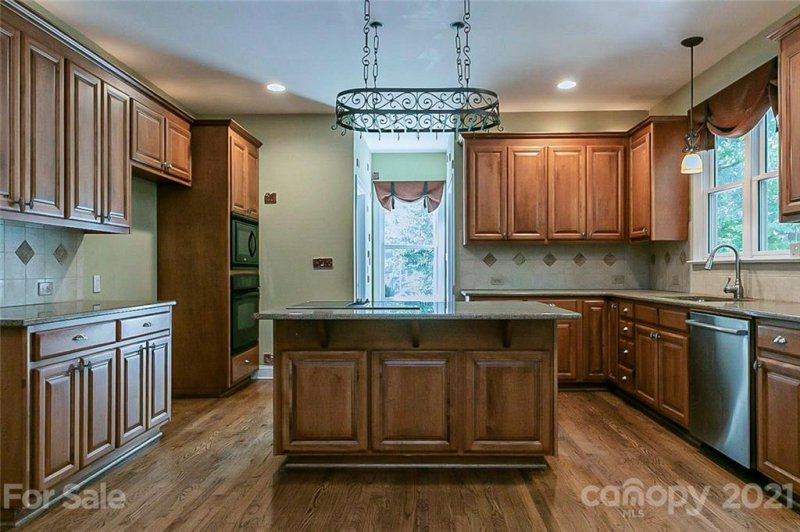 Property image 2 at 5509 Silver Creek Drive, Waxhaw, NC 28173