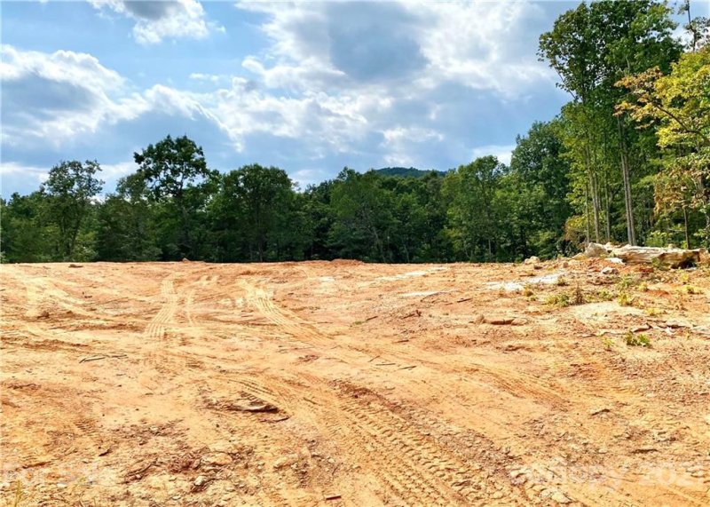 Property image 3 at 5001 Kings Pinnacle Drive, Kings Mountain, NC 28086