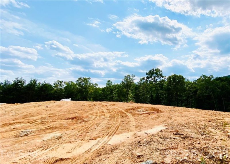 Property image 4 at 5001 Kings Pinnacle Drive, Kings Mountain, NC 28086