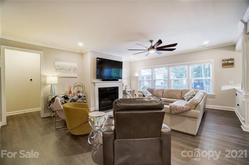 Property image 5 at 6402 Harbor Oaks Drive, Denver, NC 28037