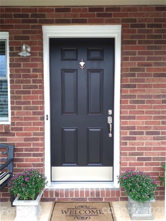 Property image 3 at 3811 Mosscroft Lane, Charlotte, NC 28215