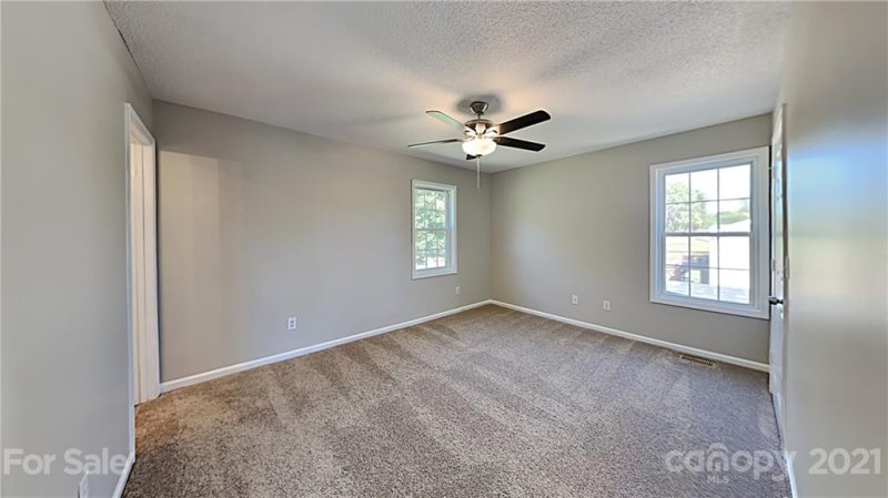 Property image 5 at 2749 6th Avenue, Hickory, NC 28601