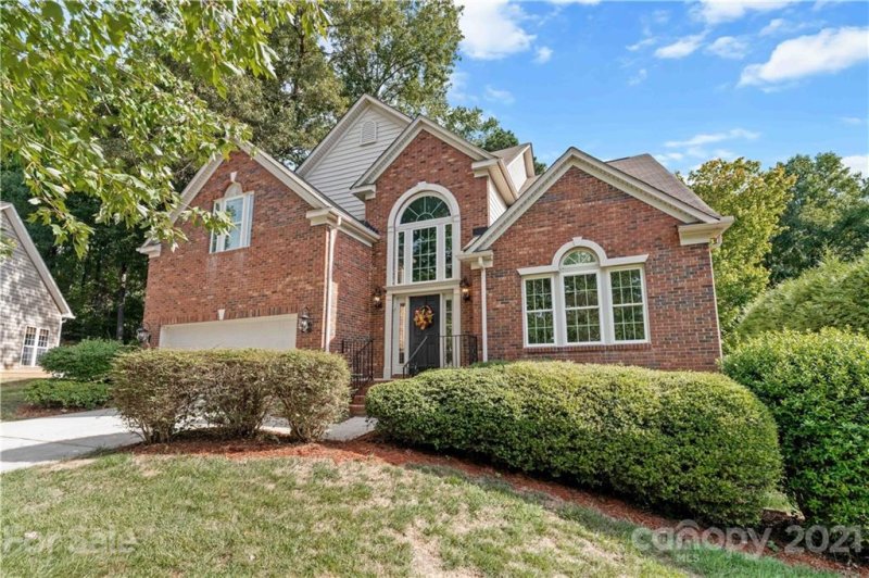 Property image 3 at 21200 Baltic Drive, Cornelius, NC 28031