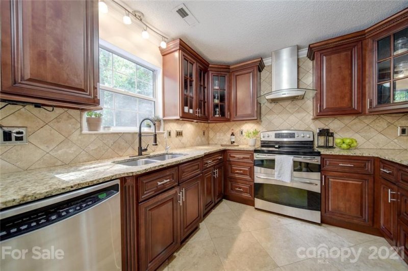 Property image 3 at 4904 Rosena Drive, Charlotte, NC 28227