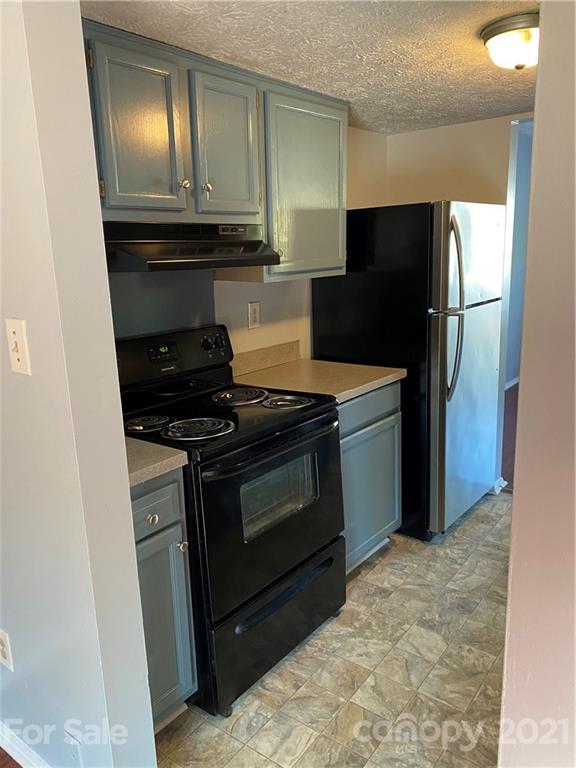 Property image 4 at 7633 Holly Grove Court, Charlotte, NC 28227