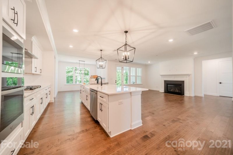 Property image 2 at 226 Country Lake Drive, Mooresville, NC 28115