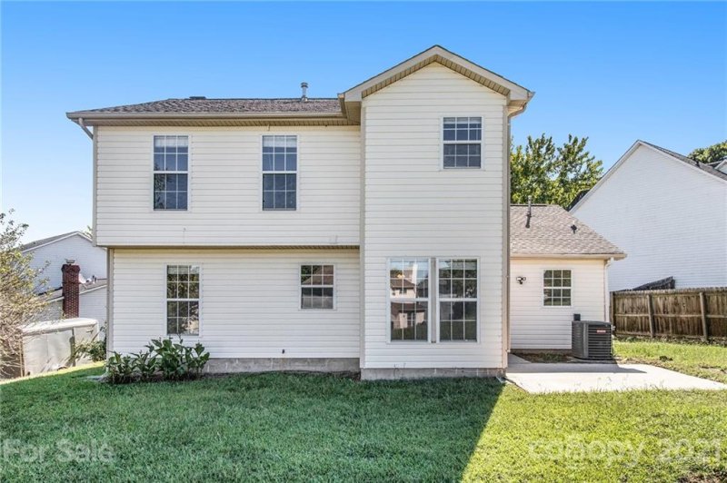 Property image 5 at 9403 Fetlock Court, Charlotte, NC 28216