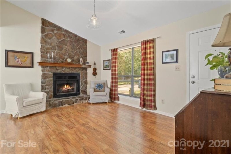 Property image 3 at 8428 Rittenhouse Circle, Charlotte, NC 28270