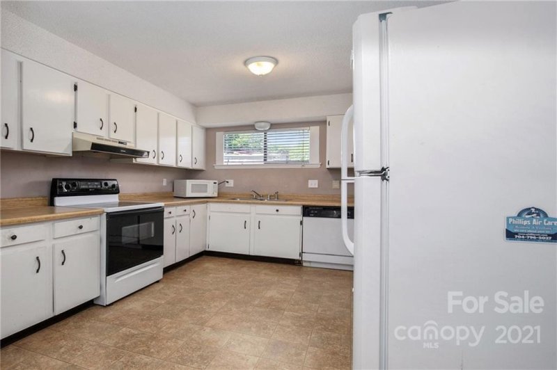 Property image 3 at 11516 Turn Stone Court, Charlotte, NC 28226