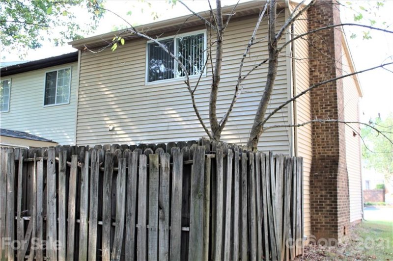 Property image 3 at 7518 Holly Grove Court, Charlotte, NC 28227