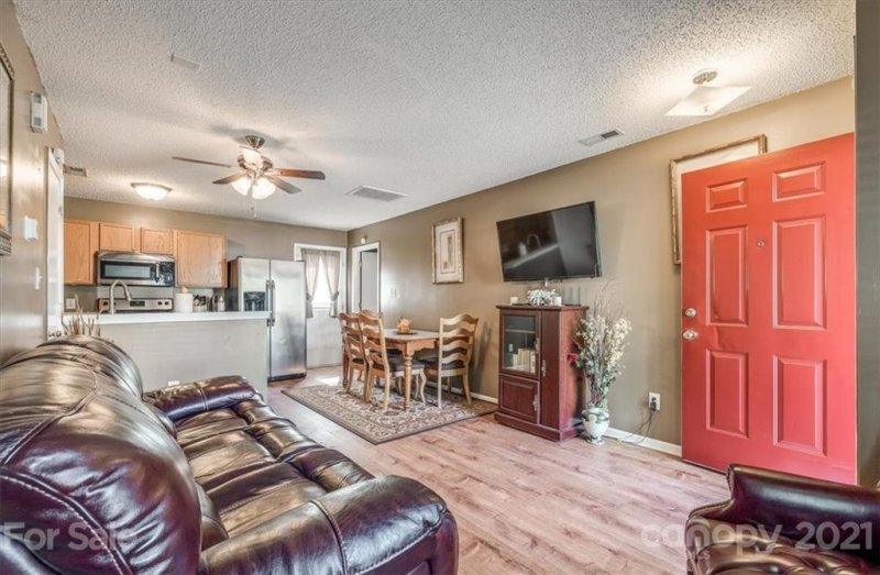 Property image 4 at 5805 Greenway Vista Lane, Charlotte, NC 28216