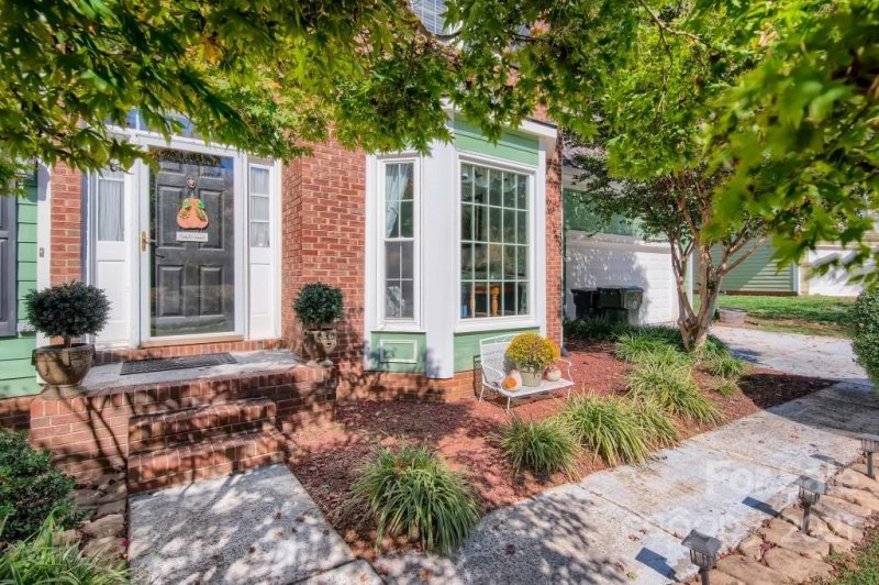 Property image 2 at 20601 Willow Pond Road, Cornelius, NC 28031