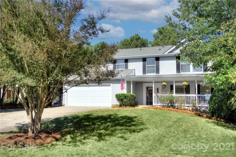Property image 3 at 108 Parklake Drive, Pineville, NC 28134