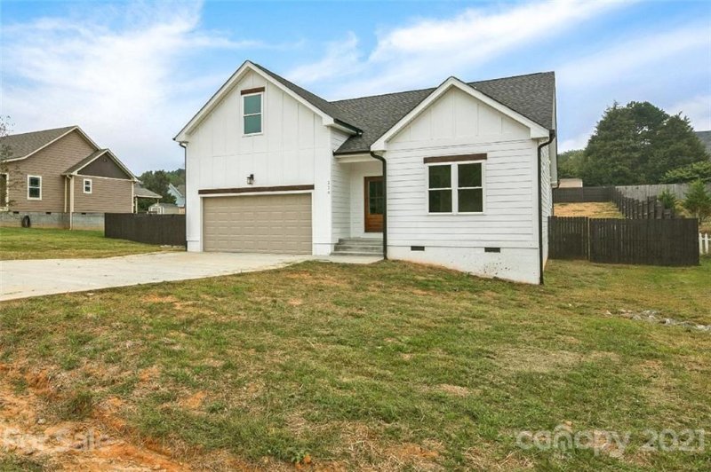 114 Sheep Path Drive