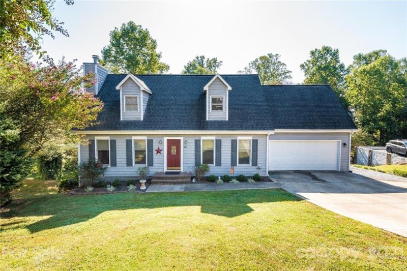 Property image 2 at 5969 Gold Creek Estate Drive, Hickory, NC 28601