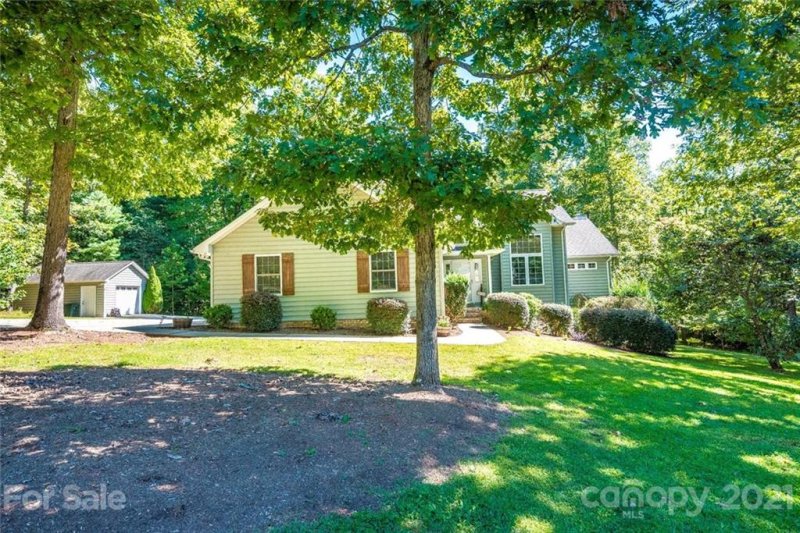 Property image 2 at 2055 Tall Oak Drive, Lenoir, NC 28645