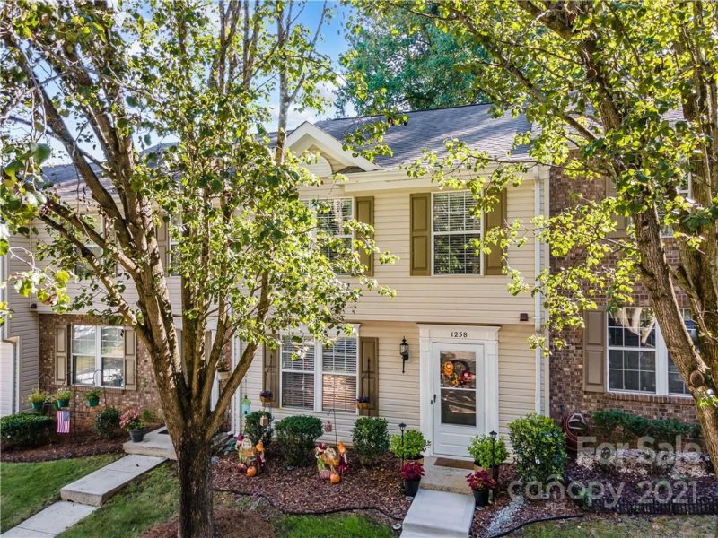 Property image 3 at 1258 Maple Shade Lane, Charlotte, NC 28270