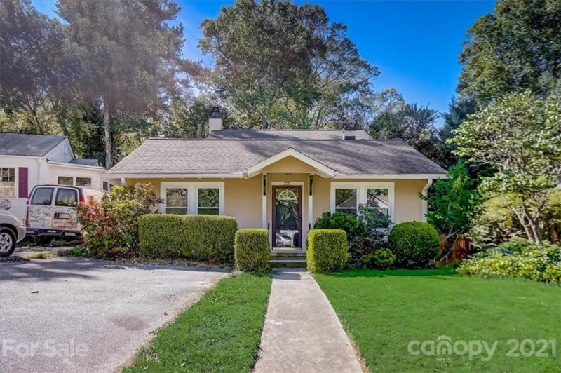 Property image 3 at 1731 Clairmont Drive, Hendersonville, NC 28791