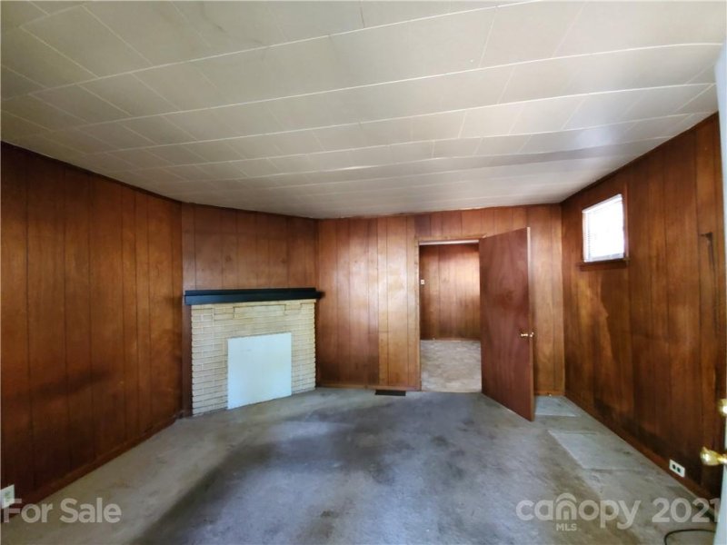 Property image 2 at 2113 Camp Greene Street, Charlotte, NC 28208