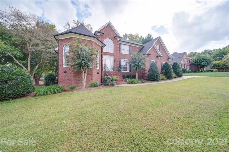 Property image 2 at 1124 Village Lake Drive, Monroe, NC 28110