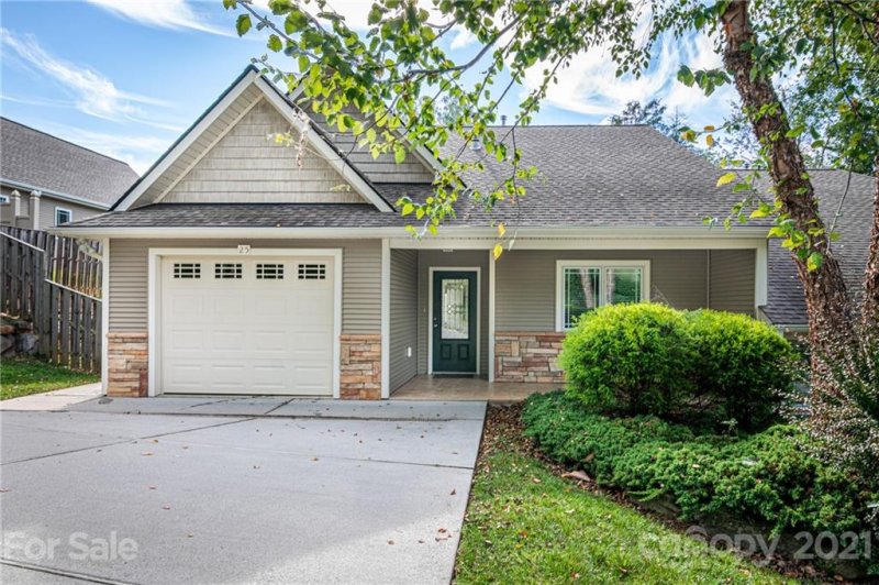 25 Bee Tree Village Parkway